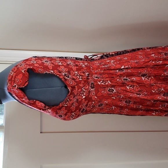 Lola P handkerchief dress - S - Picture 4 of 9